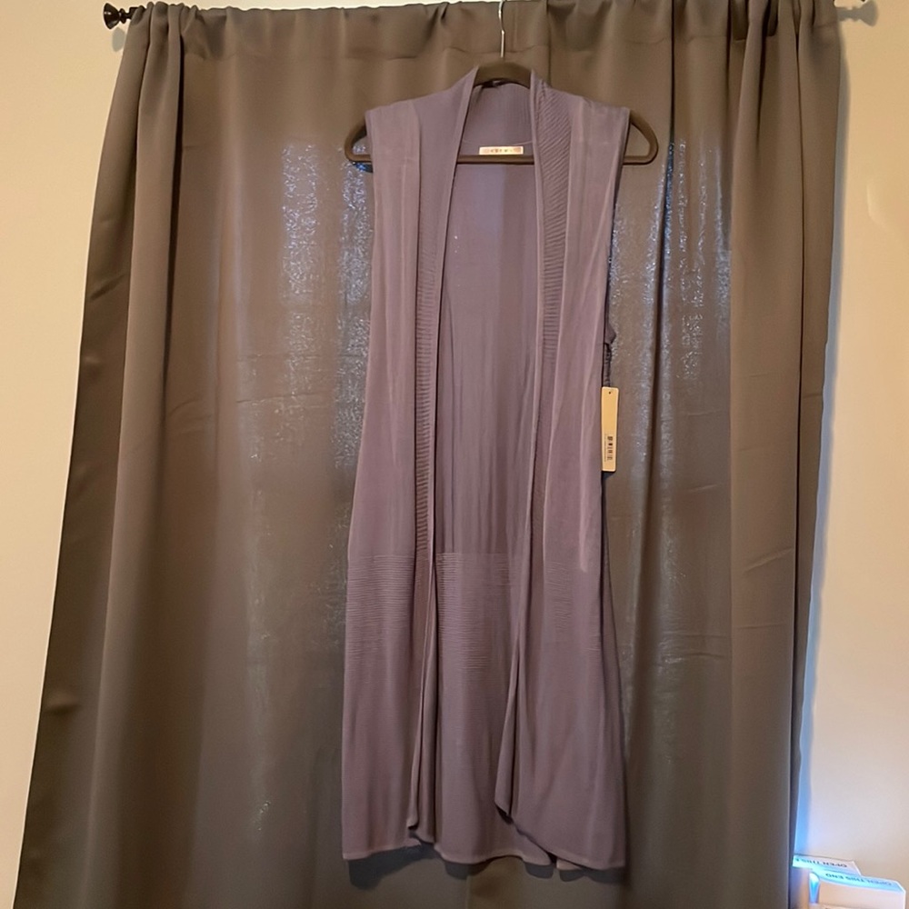 NWT Cyrus sleeveless sweater